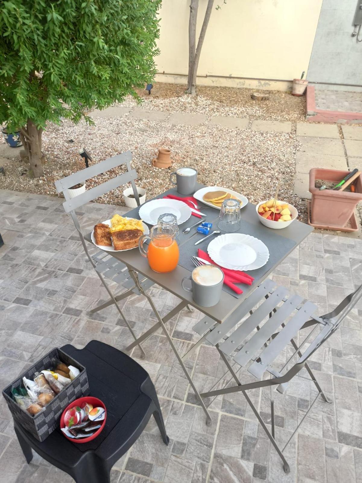 Bed&Breakfast Villa Nora Quartu SantʼElena Kültér fotó